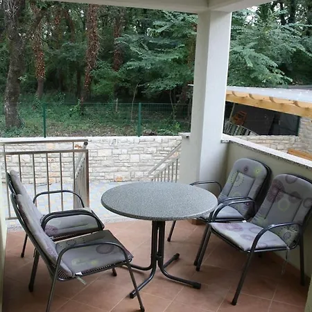 In Duba With Terrace, Air Conditioning, Wi-fi *
