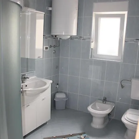 Apartment In Duba With Terrace, Air Conditioning, Wi-fi Pelegrin